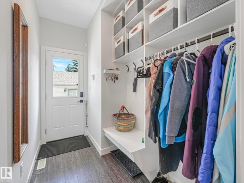 10221 135 Street, Edmonton, AB - Indoor