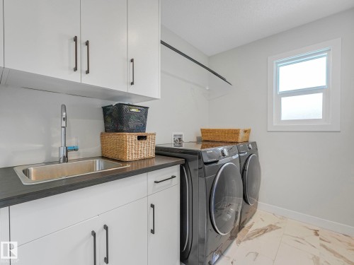 10221 135 Street, Edmonton, AB - Indoor Photo Showing Laundry Room