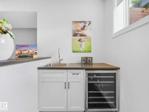 10221 135 Street, Edmonton, AB - Indoor