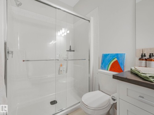 10221 135 Street, Edmonton, AB - Indoor Photo Showing Bathroom