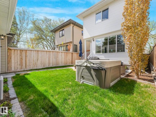 10221 135 Street, Edmonton, AB - Outdoor