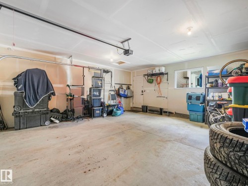 10221 135 Street, Edmonton, AB - Indoor Photo Showing Garage
