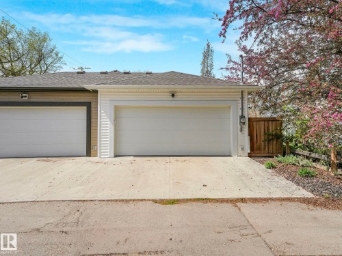 10221 135 Street, Edmonton, AB - Outdoor With Exterior