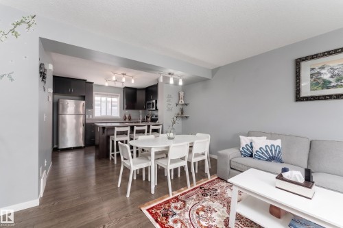 2 1816 Rutherford Road, Edmonton, AB 