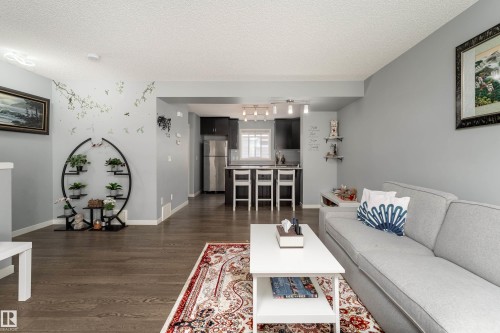 2 1816 Rutherford Road, Edmonton, AB 