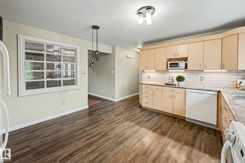 11006 161 Street, Edmonton, AB 