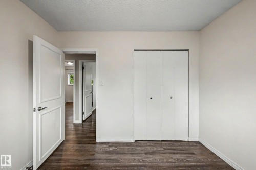 11006 161 Street, Edmonton, AB 