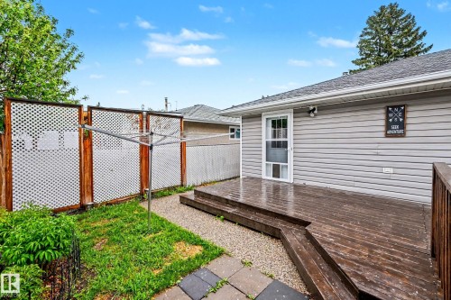 11006 161 Street, Edmonton, AB 