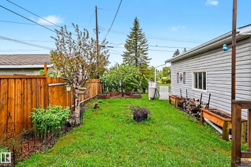 11006 161 Street, Edmonton, AB 