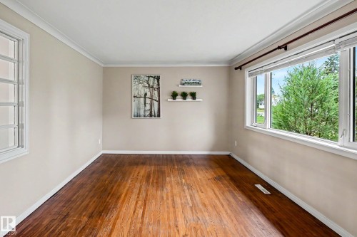 11006 161 Street, Edmonton, AB 