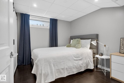 16 Dominion Way, St. Albert, AB 