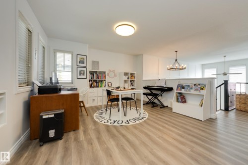 835 Armitage Wynd, Edmonton, AB - Indoor