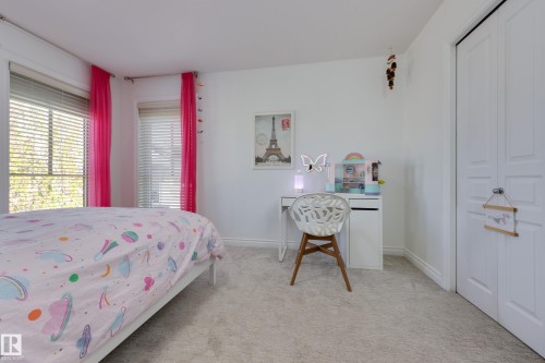 835 Armitage Wynd, Edmonton, AB - Indoor Photo Showing Bedroom