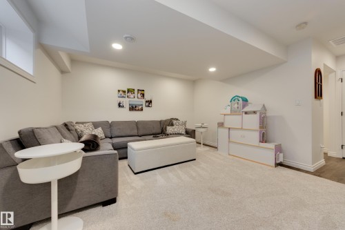 835 Armitage Wynd, Edmonton, AB - Indoor