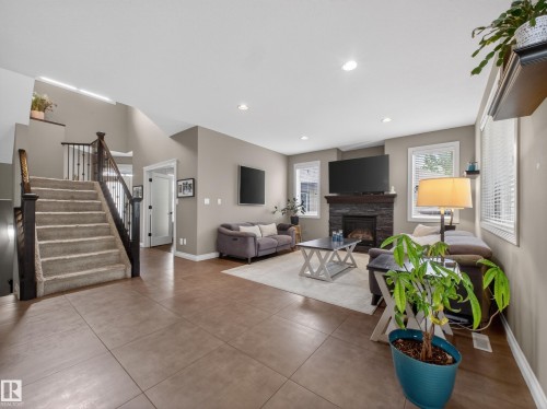 102 Lacombe Drive, St. Albert, AB 