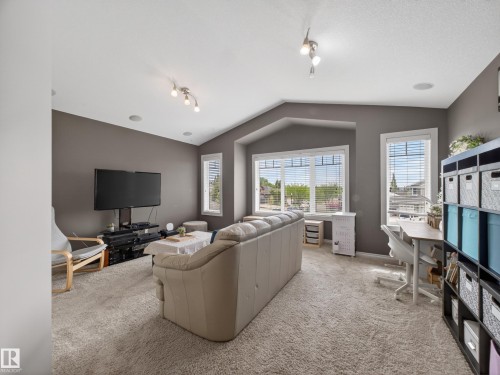 102 Lacombe Drive, St. Albert, AB 