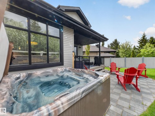 102 Lacombe Drive, St. Albert, AB 