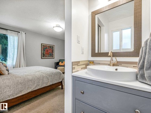 33 Huron Drive, Leduc, AB 