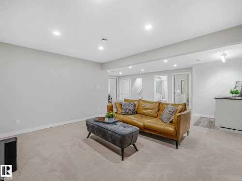 33 Huron Drive, Leduc, AB 