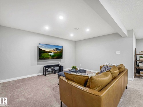 33 Huron Drive, Leduc, AB 