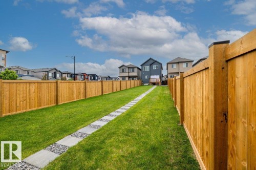 9307 221 Street, Edmonton, AB 