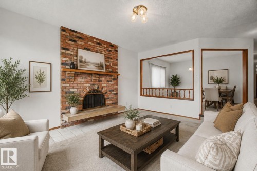 2907 49 Street, Edmonton, AB 
