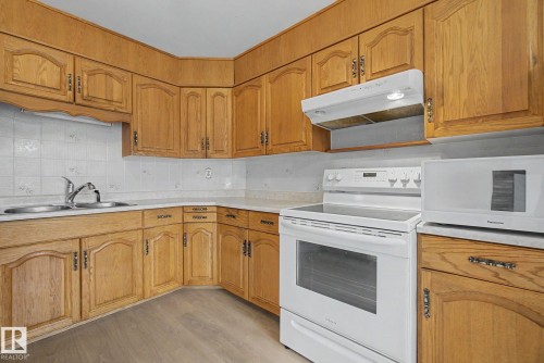 2907 49 Street, Edmonton, AB 