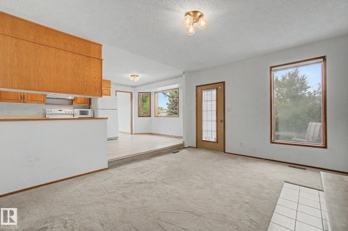 2907 49 Street, Edmonton, AB 