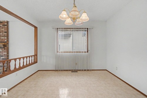 2907 49 Street, Edmonton, AB 
