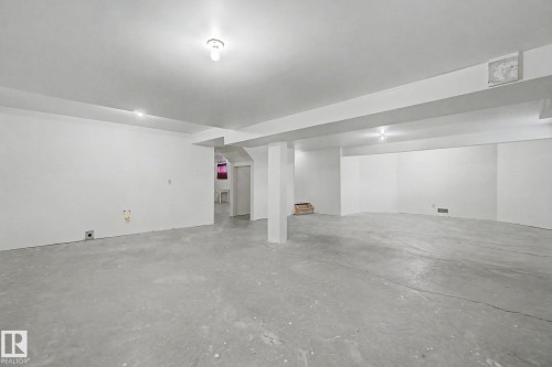 2907 49 Street, Edmonton, AB 