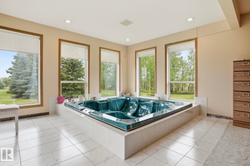 1307 Twp Road 510, Rural Parkland County, AB - Indoor Photo Showing Other Room