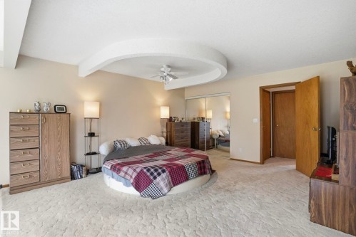 1307 Twp Road 510, Rural Parkland County, AB - Indoor Photo Showing Bedroom