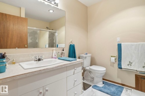 1307 Twp Road 510, Rural Parkland County, AB - Indoor Photo Showing Bathroom