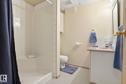 1307 Twp Road 510, Rural Parkland County, AB - Indoor Photo Showing Bathroom