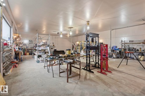 1307 Twp Road 510, Rural Parkland County, AB - Indoor Photo Showing Other Room