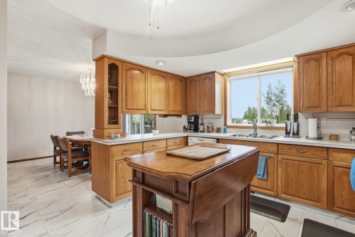 1307 Twp Road 510, Rural Parkland County, AB - Indoor Photo Showing Kitchen