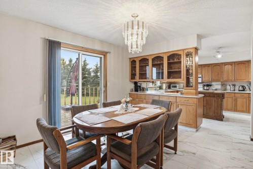 1307 Twp Road 510, Rural Parkland County, AB - Indoor Photo Showing Dining Room
