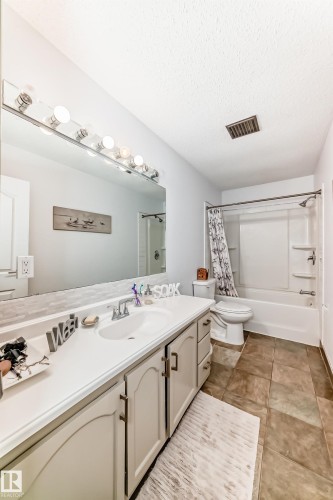 16716 111 Street, Edmonton, AB 