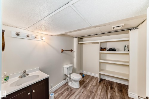 16716 111 Street, Edmonton, AB 