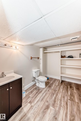 16716 111 Street, Edmonton, AB 