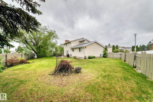 16716 111 Street, Edmonton, AB 