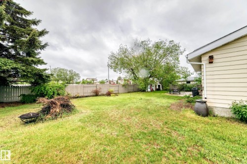 16716 111 Street, Edmonton, AB 