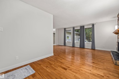 4 Bennett Place, St. Albert, AB 
