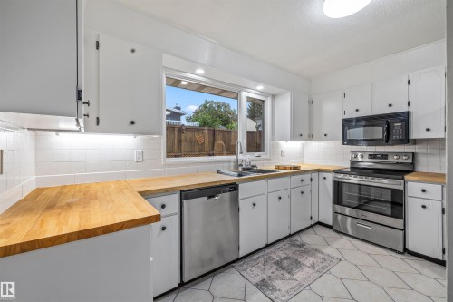4 Bennett Place, St. Albert, AB 