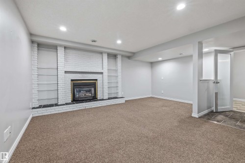 4 Bennett Place, St. Albert, AB 