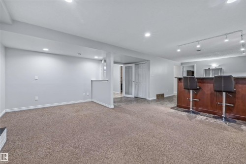 4 Bennett Place, St. Albert, AB 