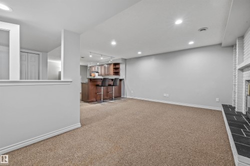 4 Bennett Place, St. Albert, AB 