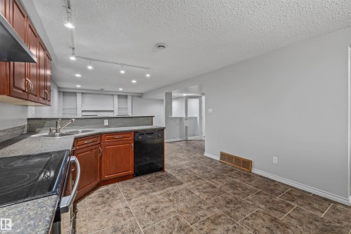 4 Bennett Place, St. Albert, AB 