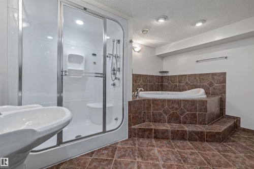 4 Bennett Place, St. Albert, AB 
