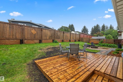 4 Bennett Place, St. Albert, AB 